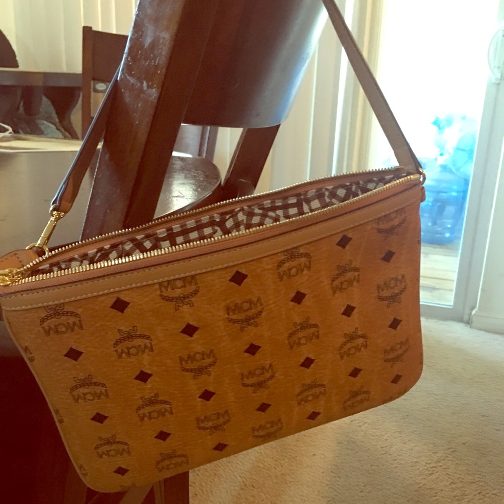 MCM shoulder pouch